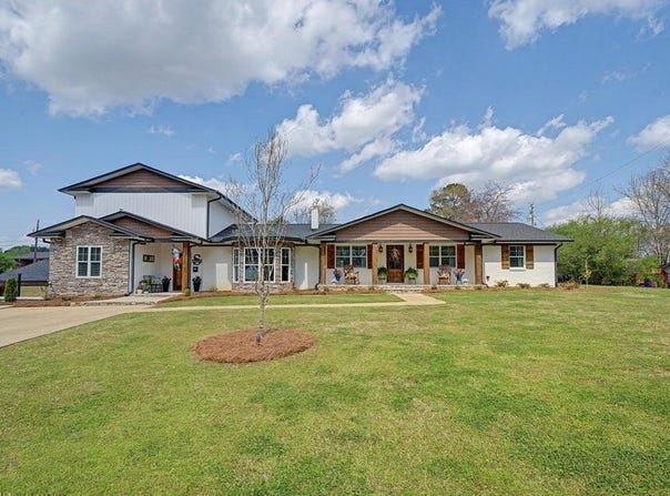 5 Woodmont Dr, Belmont, MS 38827