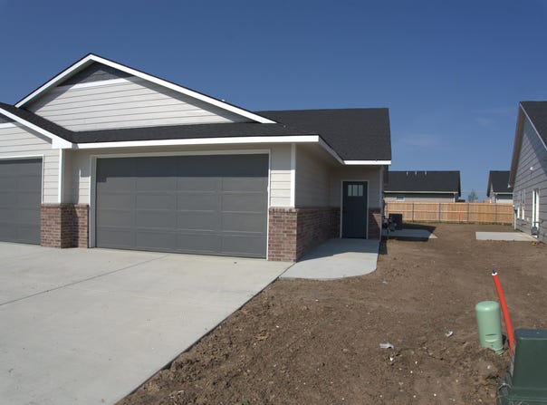 2791 S CEDAR CREST ST, Wichita, KS 67215