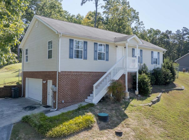 13215 Emerald Creek Circle, Soddy Daisy, TN 37379