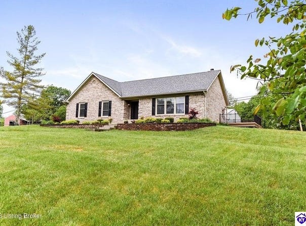 199 Lickskillet Drive, Shepherdsville, KY 40165