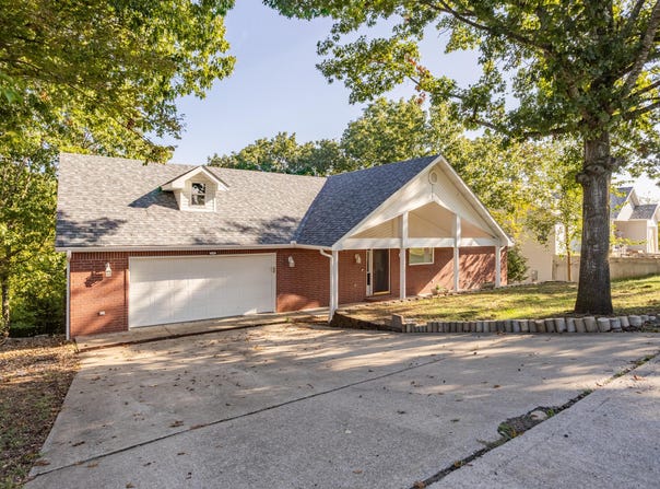 1674 Skyview Drive, Branson, MO 65616