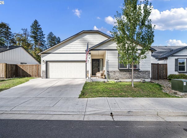 763 S 53RD Pl, Springfield, OR 97478