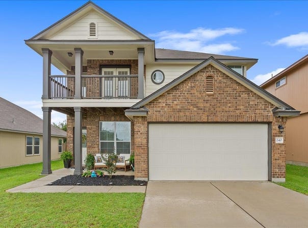 240 Foster Ln, Jarrell, TX 76537