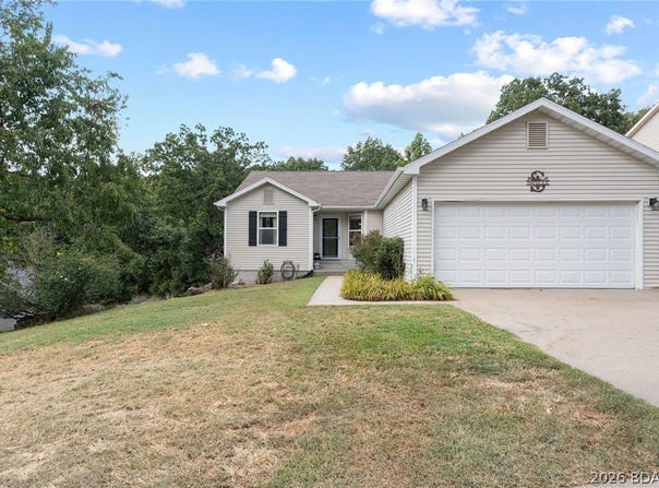 362 Hollyhock Drive, Camdenton, MO 65020