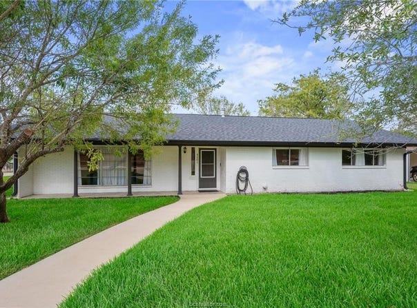 4201 Nagle Street, Bryan, TX 77801