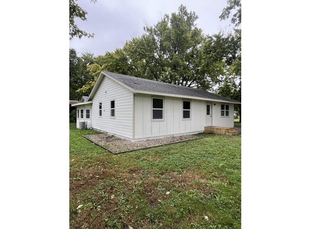 817 Mortimer Ave, Callender, IA 50523