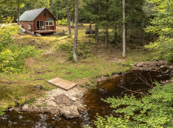 293 River Road, Sumner, ME 04292