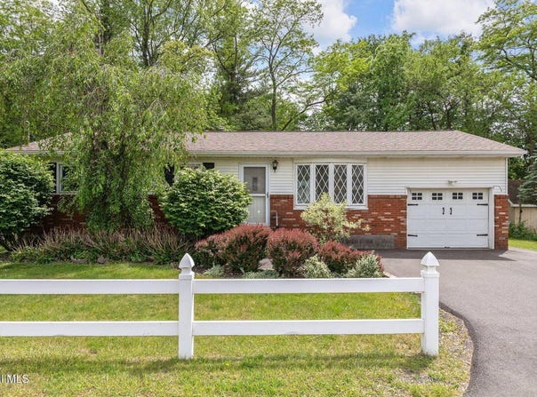 102 Evans Road, Rotterdam, NY 12306