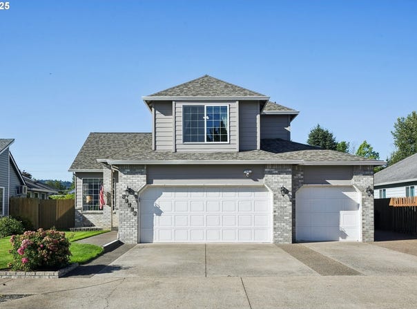 21937 NE MASON St, Fairview, OR 97024