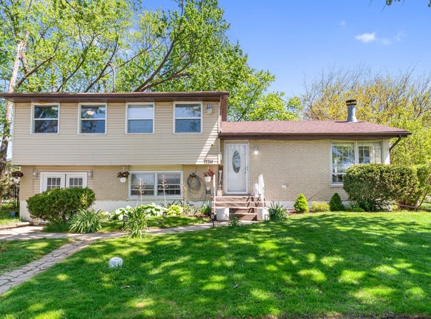 17311 Central Park Avenue, Hazel Crest, IL 60429