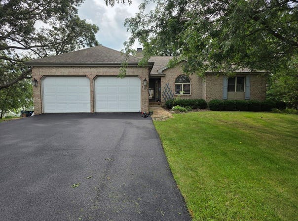 107 Comanche Trail, Loda, IL 60948