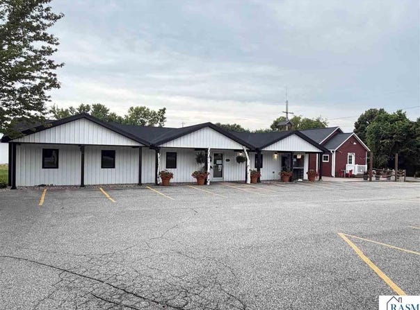 410 W State Hwy 60, Elysian, MN 56028
