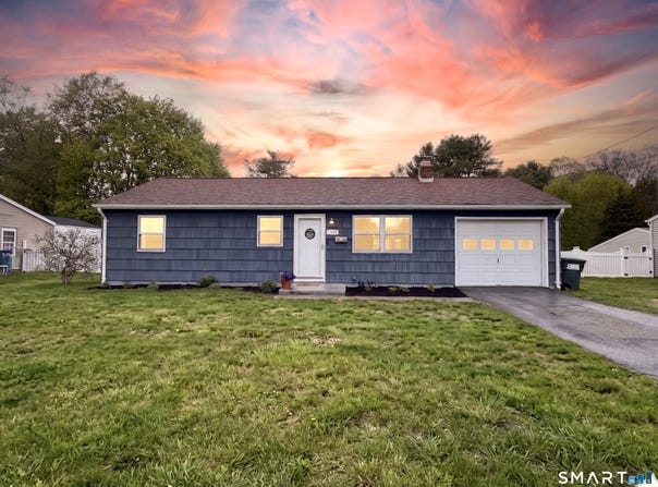 145 Indian Field Road, Groton, CT 06340