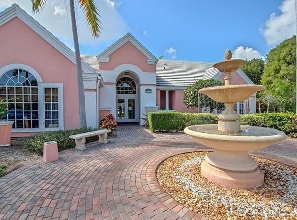 1215 Crystal Way, Delray Beach, FL 33444