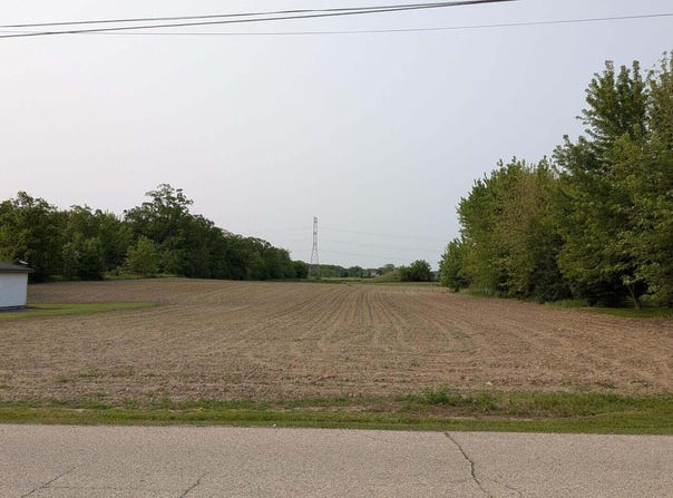 Lt1 Parker Dr, Muskego, WI 53150