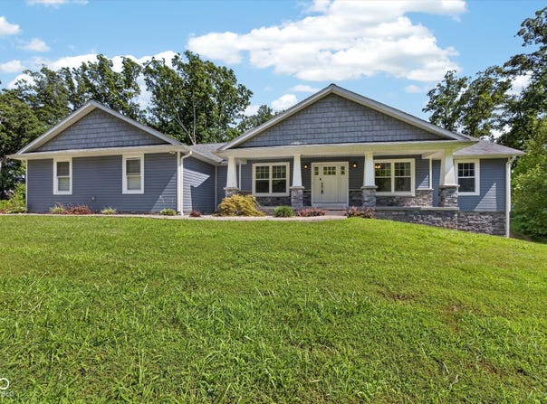 10675 W Andry Lane, Birdseye, IN 47513
