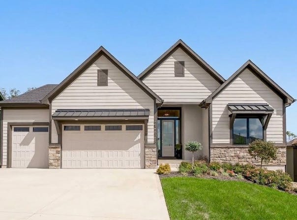 22428 W 90th Terrace, Lenexa, KS 66227