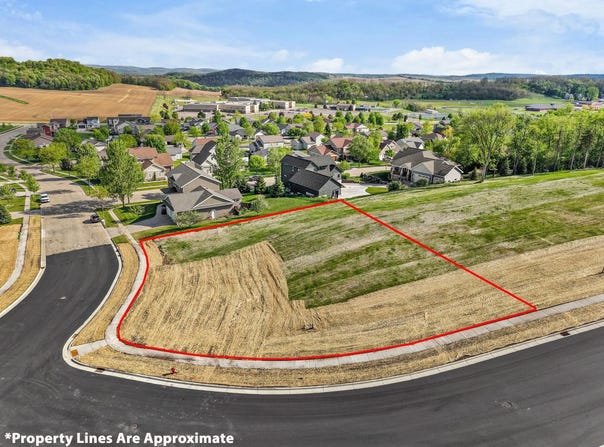 Highland Court lot: 85, Lodi, WI 53555