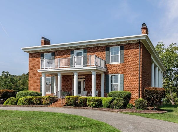 1024 Sunset Dr, Amherst, VA 24521