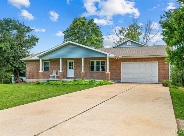 5 Nailbender Lane, Sullivan, MO 63080
