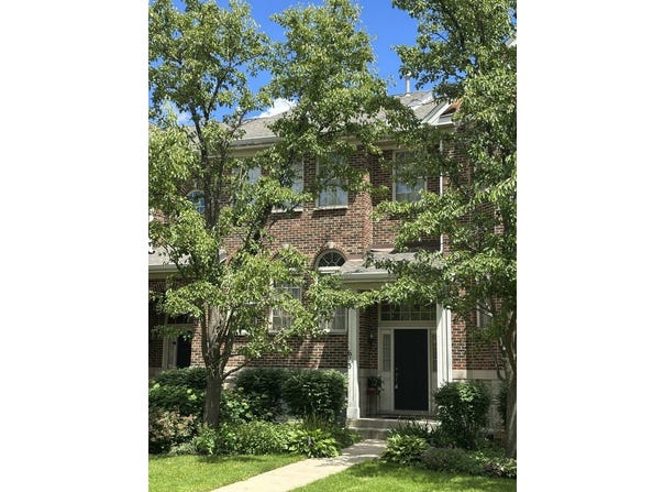 613 Prestwick Lane, Wheeling, IL 60090