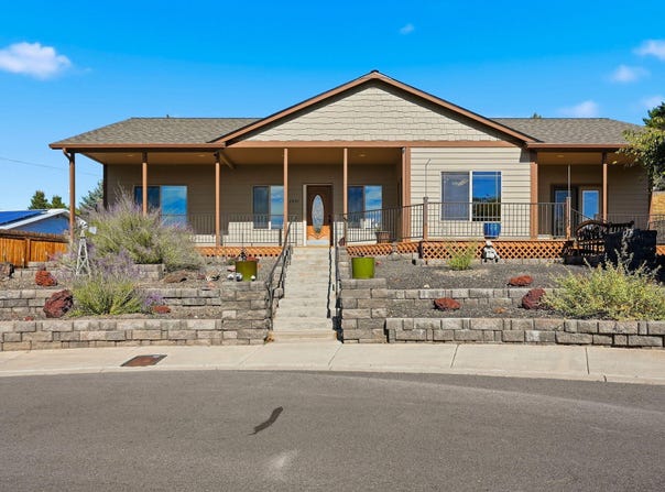 2451 NE Bobbi Place, Prineville, OR 97754