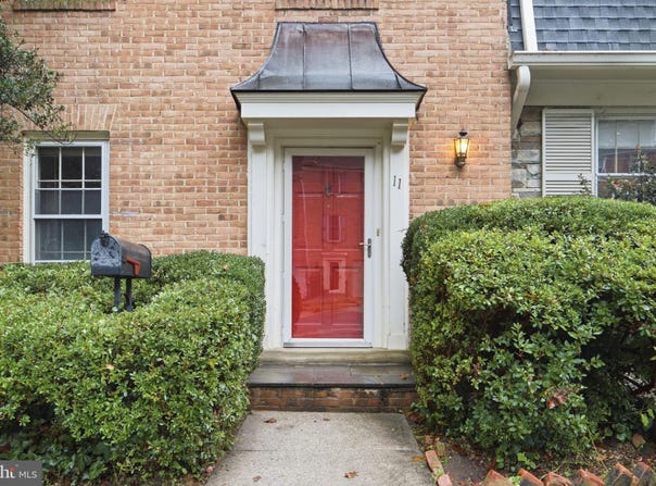 11 SANGAMORE Court, BETHESDA, MD 20816