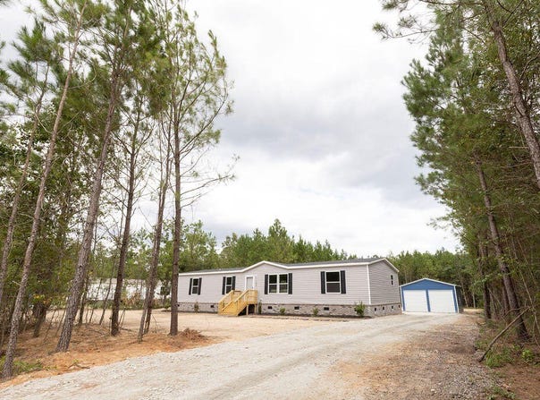 1006 Universal Circle, Saint Stephen, SC 29479