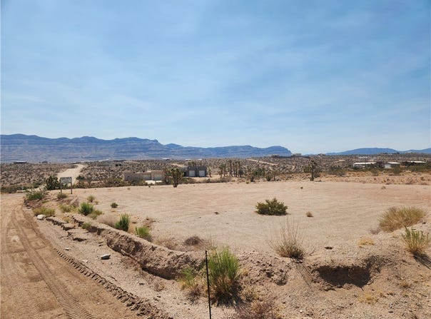 690 E Meadview Boulevard, Meadview, AZ 86444