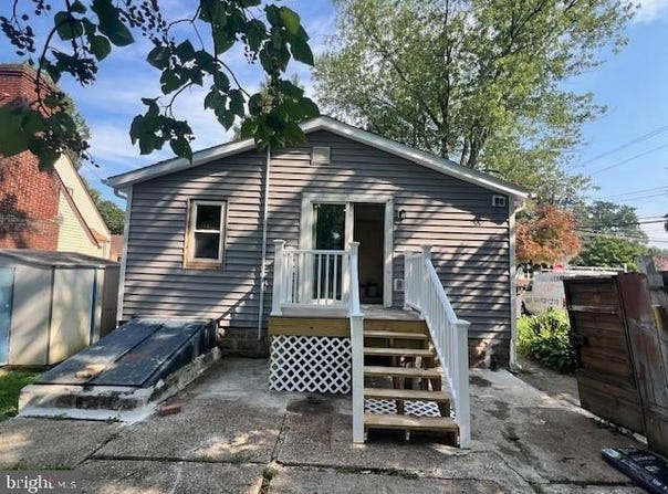 1960 MAPLE Avenue, CROYDON, PA 19021