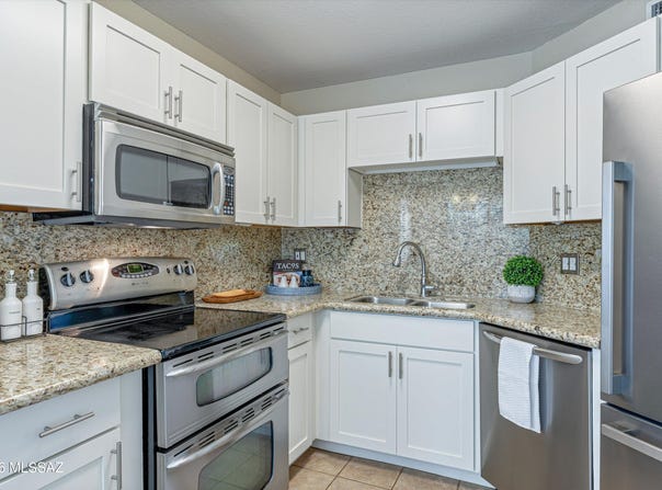 6655 N Canyon Crest Drive, Tucson, AZ 85750