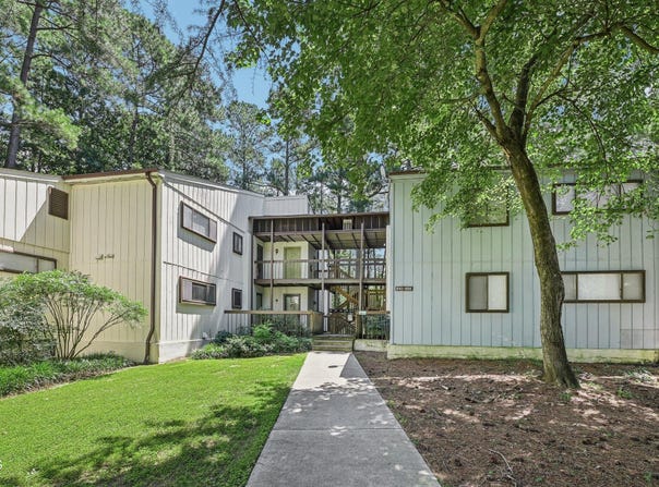 642 Pine Ridge Place, Raleigh, NC 27609