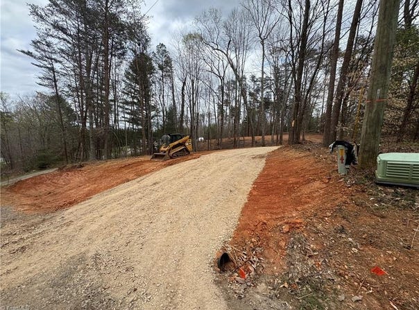 Creekside Way Road, Pinnacle, NC 27043