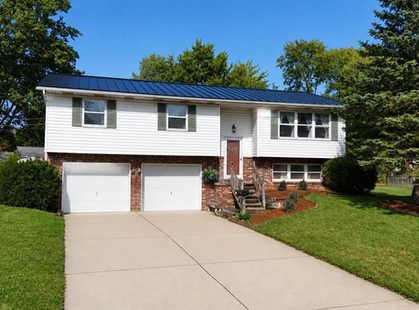 21 Timothy Avenue, Willard, OH 44890
