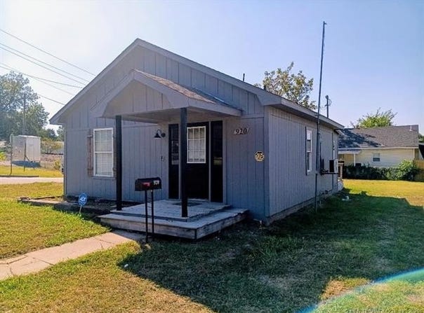 920 E 13th Street, Okmulgee, OK 74447