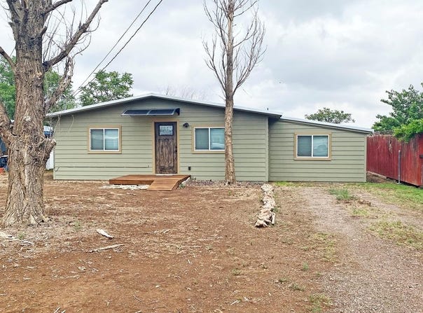 1005 W Brown St, Alpine, TX 79830