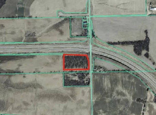 1276 North Tower Road, Freeport, IL 61032