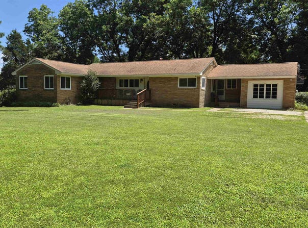 4260 BROADWAY Rd, Bartlett, TN 38002
