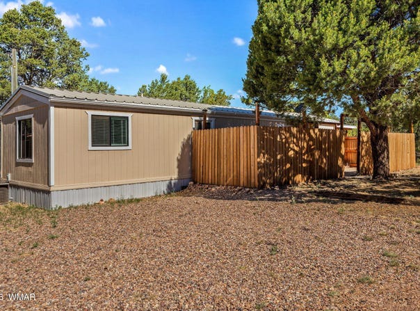 3466 Evergreen Drive, Overgaard, AZ 85933