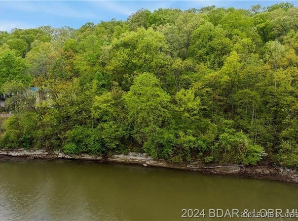 #20 Braden Road, Stover, MO 65078