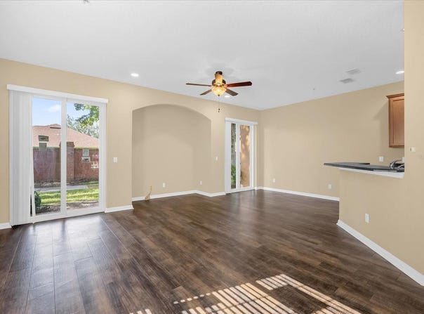910 ASHWORTH OVERLOOK Drive, APOPKA, FL 32712