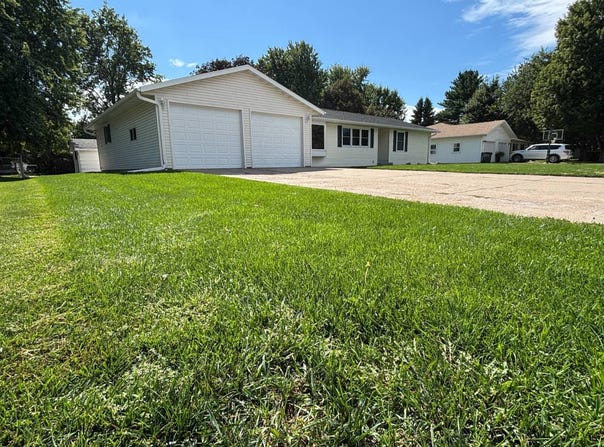 511 Kildare, O Neill, NE 68763