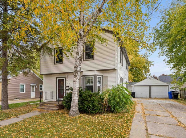 1822 S BOUTEN Street, APPLETON, WI 54915