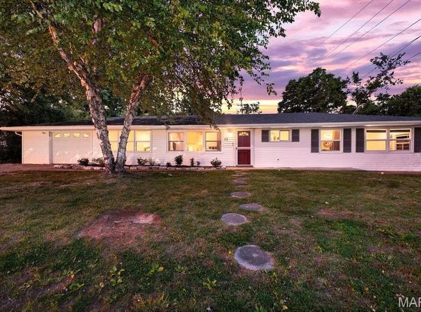 25 Anthony Court, Arnold, MO 63010