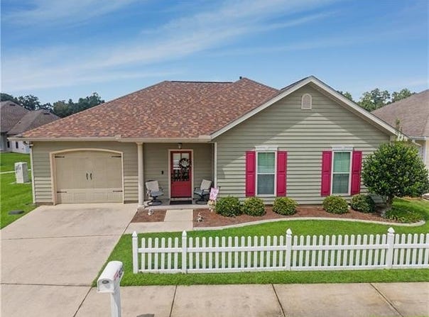 324 CRAFTSMAN Court, Covington, LA 70433