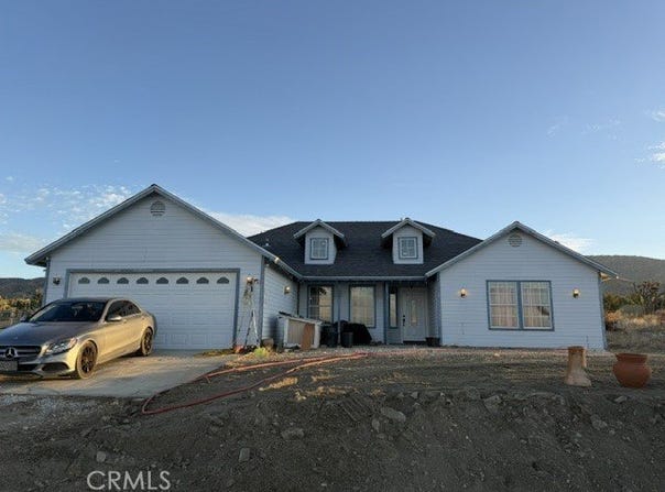 279 Juniper Rd., Pinon Hills, CA 92372