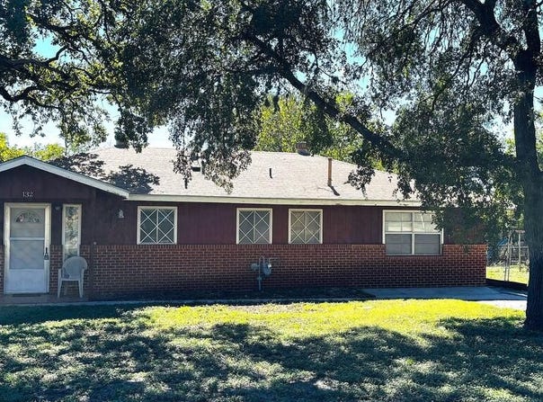 132 E Oak Way, Kerrville, TX 78028