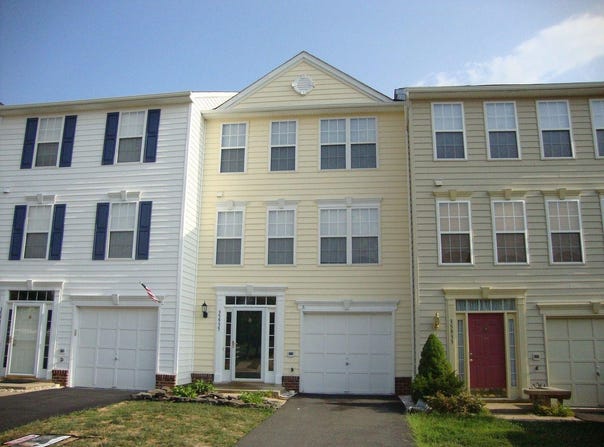 35935 CLOVER Terrace, ROUND HILL, VA 20141