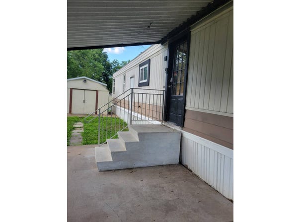 109 Poplar Dr, Morton, IL 61550