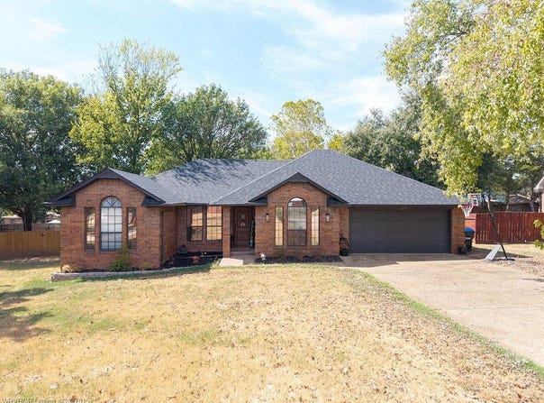 1327 Springdale DR, Alma, AR 72921